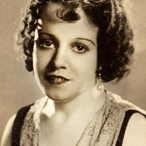Daisy Hilton