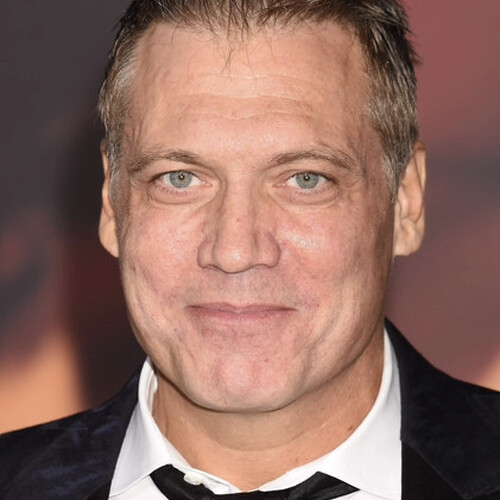 Holt McCallany
