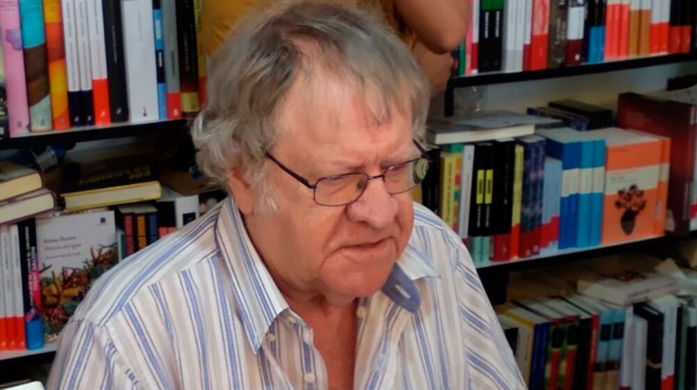 Ian Gibson, hispanista y experto en Lorca, sobre 'La bola negra': "Me qued&eacute; de una pieza, pero me siento honrado. Si soy yo, Glenn Close es una actriz fant&aacute;stica"
