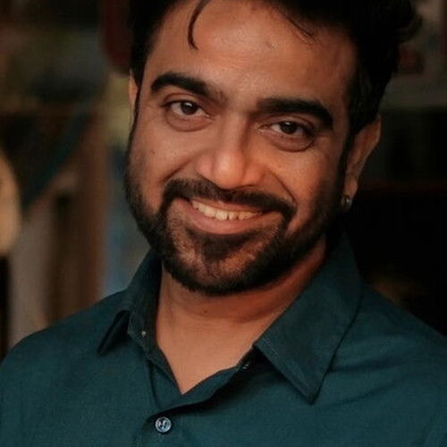 Faiz Khan