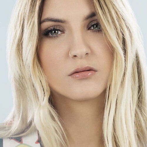 Julia Michaels