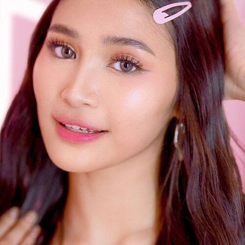 Jhoanna Robles