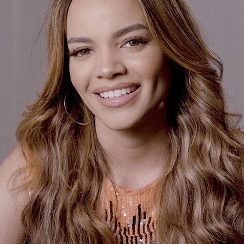 Leslie Grace