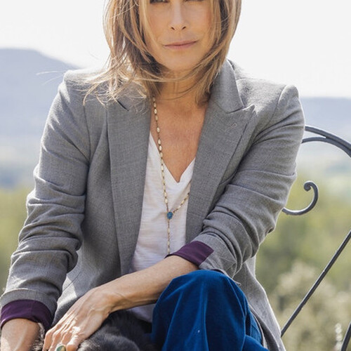 Astrid Veillon