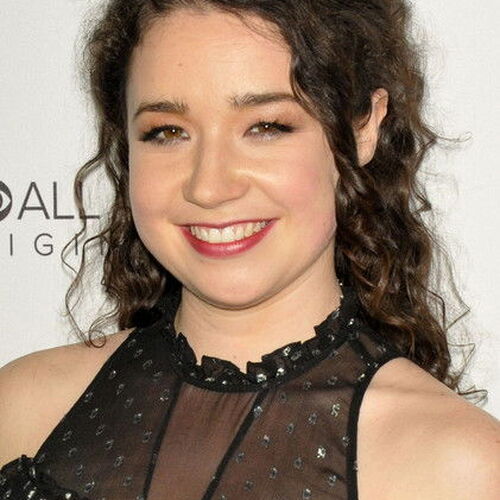 Sarah Steele